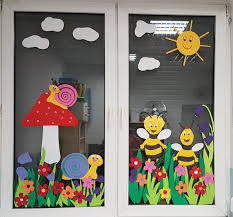 Window Decoration Of Office Out Side Classroom Window Decorations School Window Decorations Window Crafts