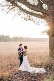A Late Fall Michigan Barn Wedding At Stone House Farm Michigan Wedding Venues Michigan Barn Wedding Barn Wedding