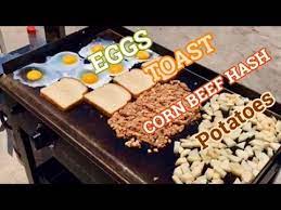 Blackstone Griddle Breakfast Edition How To Make Eggs Toast Corn Beef Hash And Potatoes Youtu Corned Beef Hash Griddle Recipes Griddle Cooking Recipes