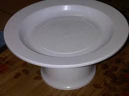 Dulang plastik berkaki,amat simple dan sesuai untuk hantaran bertemakan inggeris dalam konsep yang yang bajet. Facebook