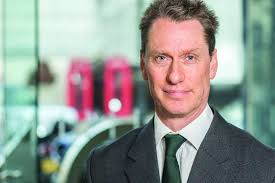 Dartmoor landowner Alexander Darwall shuts car park