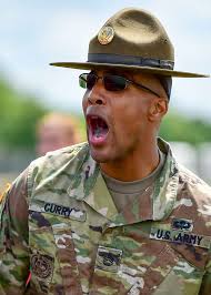 Generalstab der US-Armee Sgt. Brandon Curry, ein Drill Sergeant