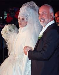Céline dion a assisté à la demande en mariage de l'une de ses fans et elle était aussi surprise que « quand celine dion est aussi choquée que vous l'êtes lors de votre demande en mariage !!! Le Devoir