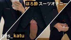 Ges_katu 結婚式帰りにスーツで立ちオナニー 巨根からこぼれるザーメン デカマラ スーツ - Pornhub.com