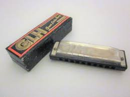Hohner Great Little Harp Beginner Harmonica Vintage Harmonica Etsy Harmonicas Hohner Vintage Cat Figurines