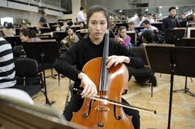 Qu'ils soient professionnels ou amateurs, reconnus ou débutants, ces artistes ont du talent à proposer. Un Orchestre Nord Coreen Joue A Paris Avec Un Orchestre Francais Une Premiere En Europe Le Point