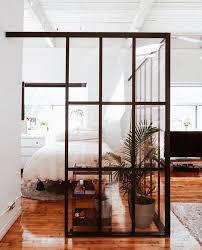 Pin Von Sarah Auf Zuhause Moderne Raumteiler Einzimmerwohnung Einrichten Wohnungen Graz
