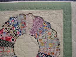 If you want to reduce a plate's size, shorten the blades in the same way, from the wide end. Quilting Dresden Plates Quiltingboard Forums