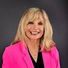 Victoria Hussey's Instagram, Twitter & Facebook