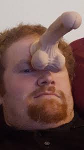 TIFU by attaching my girlfriend's new dildo to my forehead. : r/tifu