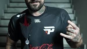 CBLOL 2021: brTT atualiza tatuagem com título da paiN