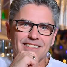 Do you link PINK 💕 @jbnotbj