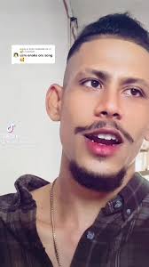 Valum Naal Ellam Nee Kanum Thuraththil