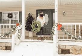From farmhouse front porches to farmhouse wreaths, there are diy summer farmhouse decor ideas on a budget for your whole home. Cozy Winter Front Porch Itty Bitty Farmhouse Winter Is Coming