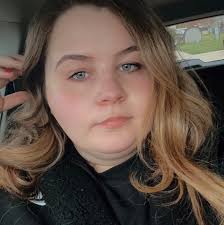 Hello all! I'm an independent nail tech here in Muncie. I work exclusively  with gel products and offer a variety of services. I take clients  Tuesday-Saturday every week and I've got openings.