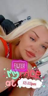 Stacey Lockhart's Instagram, Twitter & Facebook