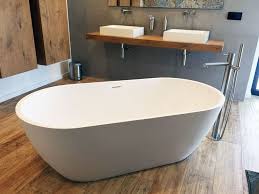 Die bodenstehende armatur (auch bodenarmatur oder standarmatur) wird meist bei freistehenden badewannen benutzt, wenn keine wand zur montage in der nähe ist. Freistehende Badewanne Freistehende Badewanne Freistehende Badewanne 160 Freistehende Badewanne Bauhaus Freistehende Badewanne Badewanne Freistehende Wanne