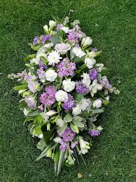 By doing this, you will give your floral arrangement a beautiful shape. Funeral Coffin Casket Spray Aylesbury Buckinghamshire Hertfordshire Tring Berkhamsted Wendover Florist Willow House Flowers