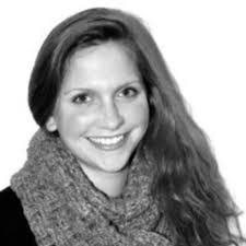 Lisa Steger's Instagram, Twitter & Facebook