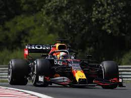 Elmarad az ausztrál nagydíj.) forma 1 nagydíjon is szurkolhatunk az autóversenyzés királyainak. F1 Training Ungarn 2021 Verstappens Motor Scheint Zu Halten