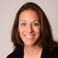 Mandi Bennett's Instagram, Twitter & Facebook