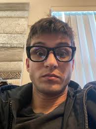 Suspect be looking good in them glasses just fine and blind😂😂