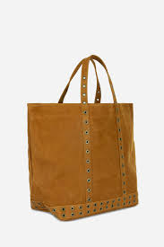 Did you scroll all this way to get facts about sac vanessa bruno? Cabas Moyen Cuir Nubuck Et Oeillets Cognac Vanessa Bruno