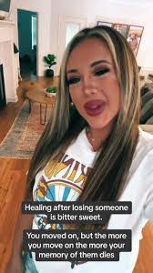 Casey Vickers's Instagram, Twitter & Facebook