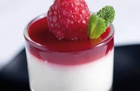 Verrine De Mousse De Philadelphia Biscuit Et Gelee De Framboises Recette Verrine Sucree Verrine De Mousse Recette Verrine