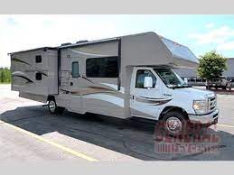 2014 Minnie Winnie Class C Coach By Winnebago Rv W Rear Queen Bed W Shirt Closets Above Nightstands Wardrobe Chest Of Drawers Bu Winnebago Class C Motorhome