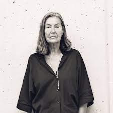 Elfie semotan, 1941 in wels geboren, besucht die modeschule wien in hetzendorf und geht mit 20 jahren nach paris. Die Sehnsucht Der Fotografin Thema Vorarlberg