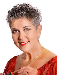 Lynnette Cook's Instagram, Twitter & Facebook