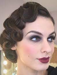 20 Best 20s Hairstyles That Will Make You Want To Go Back In Time The 20s Have Been A Giant Decade For Girls Ladies 20s Hair Hair Styles Long Hair Styles