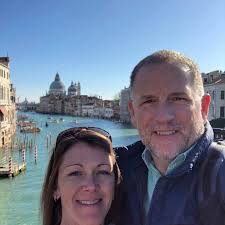 Transporting a fearful dog from US to Italy?