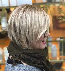 Choppy Bob With Blunt Layers Hairstyle Choppy Bob Hairstyles Chin Length Hair Short Hair Lengths