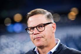 Blue Jays GM Ross Atkins short