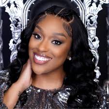 Guess we have a reason for the divorce": Kelly Clarkson's ex-assistant  mentioned as Brandon Blackstock's "soulmate" in his obituary, which  completely left the singer out (link in the comments)