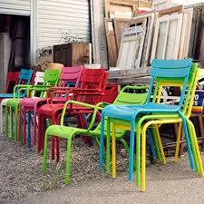 Modern Colorful Metal Outdoor Chairs And Tables From French Manufacturer Fermob Buitenmeubilair Tuin Tuinstoelen