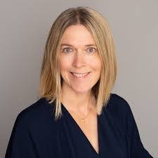 Fiona Mitchell's Instagram, Twitter & Facebook