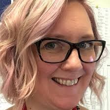 Elizabeth Keeler's Instagram, Twitter & Facebook