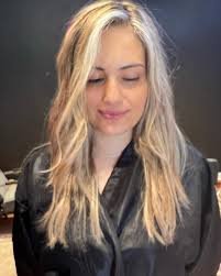 Suddenly craving a #caramelmacchiato from @orangecupjavastation  #caramelhighlights #lorealprofessionnel #beautifulhair #behindthechair  #haircolor #blondehair #highlights #coffeelover #coffeecoloredhair  #galesburgillinois #galesburghairstylist