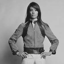 Françoise hardy was born on january 17, 1944 in paris, france. Francoise Hardy I Sing About Death In A Symbolic Even Positive Way Pop And Rock The Guardian