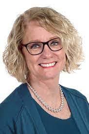 Selena Doyle's Instagram, Twitter & Facebook