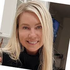 Danette Parker's Instagram, Twitter & Facebook