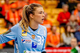 A full international with the dutch national team since 2012. Tess Wester