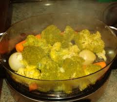 O, dales la mitad de tiempo en vapor , y despues saltealos en mantequilla , con sal. Verduras Al Vapor Salteadas Muevete