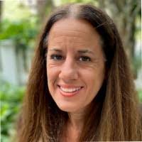 Shari Marcus's Instagram, Twitter & Facebook