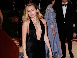 Movies with cheating wives and girlfriends! Liam Hemsworth To Move Next Door To Ex Wife And New Lover 106 3 The Groove