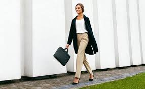 = day (before 6 p.m.) = evening (after 6 p.m.) = bow tie colour = ladies. What Is Business Casual Guidelines And Tips For Women And Men 2021