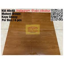 Untuk menciptakan tampilan rumah yang cantik dan estetik, anda perlu memperhatikan setiap sudut rumah termasuk lantai. Jual Keramik Lantai Motif Kayu 40x40 Kab Bogor Tb Acc Cibubur Tokopedia